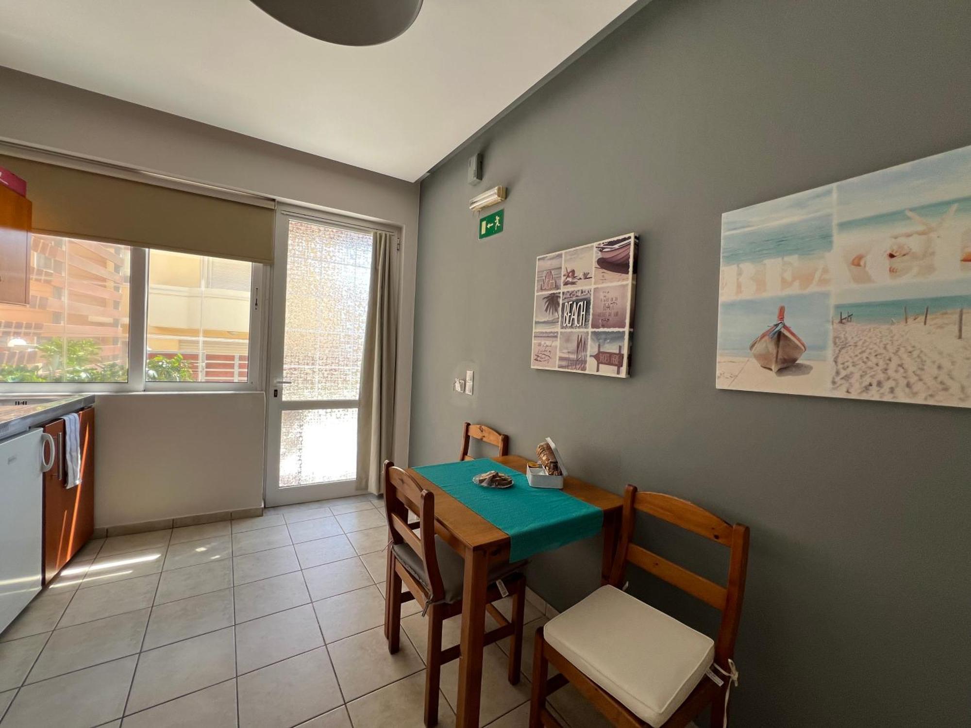 Artemis Rooms Two Steps By The Sea Platanias Exterior foto