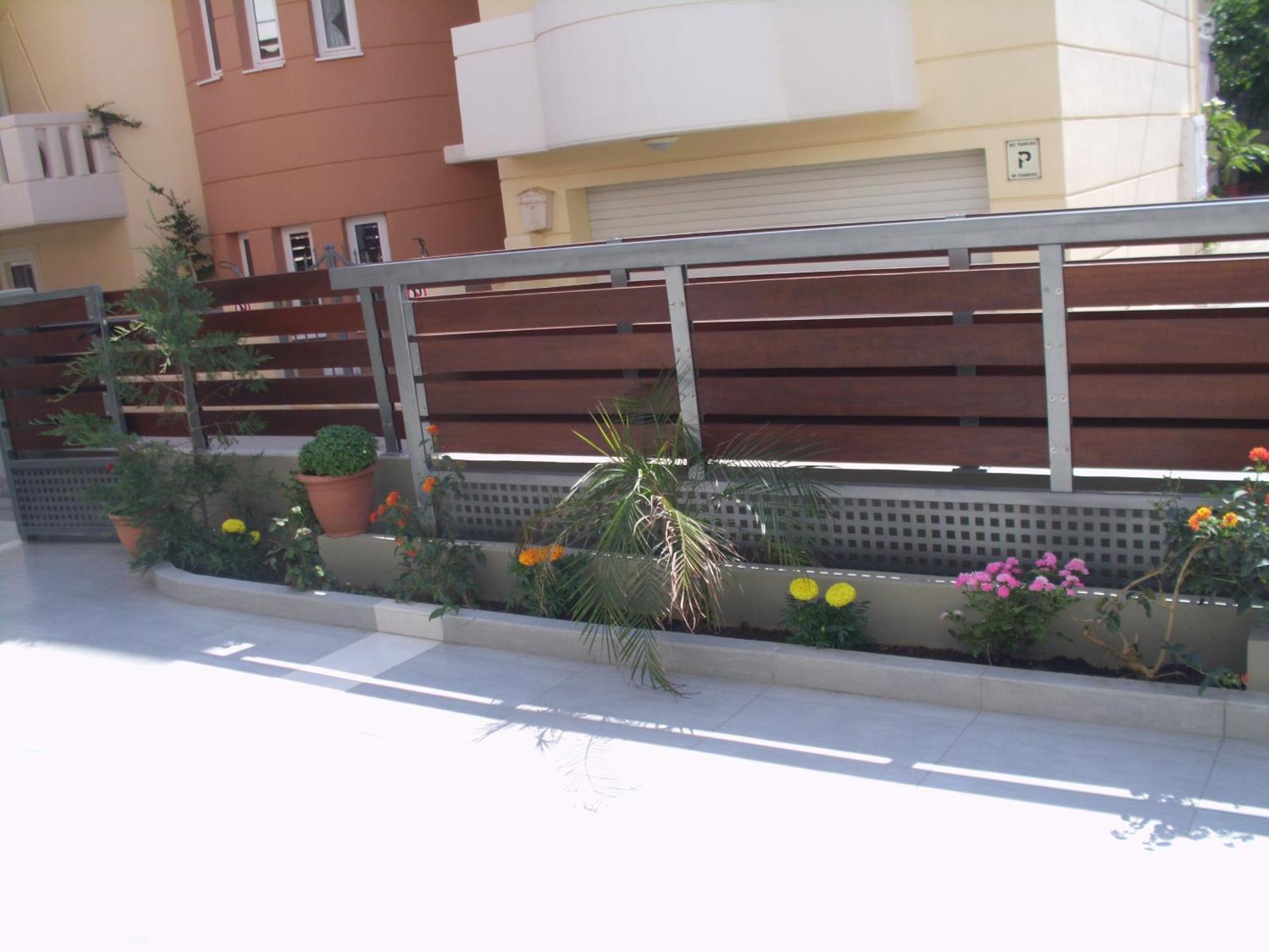 Artemis Rooms Two Steps By The Sea Platanias Exterior foto